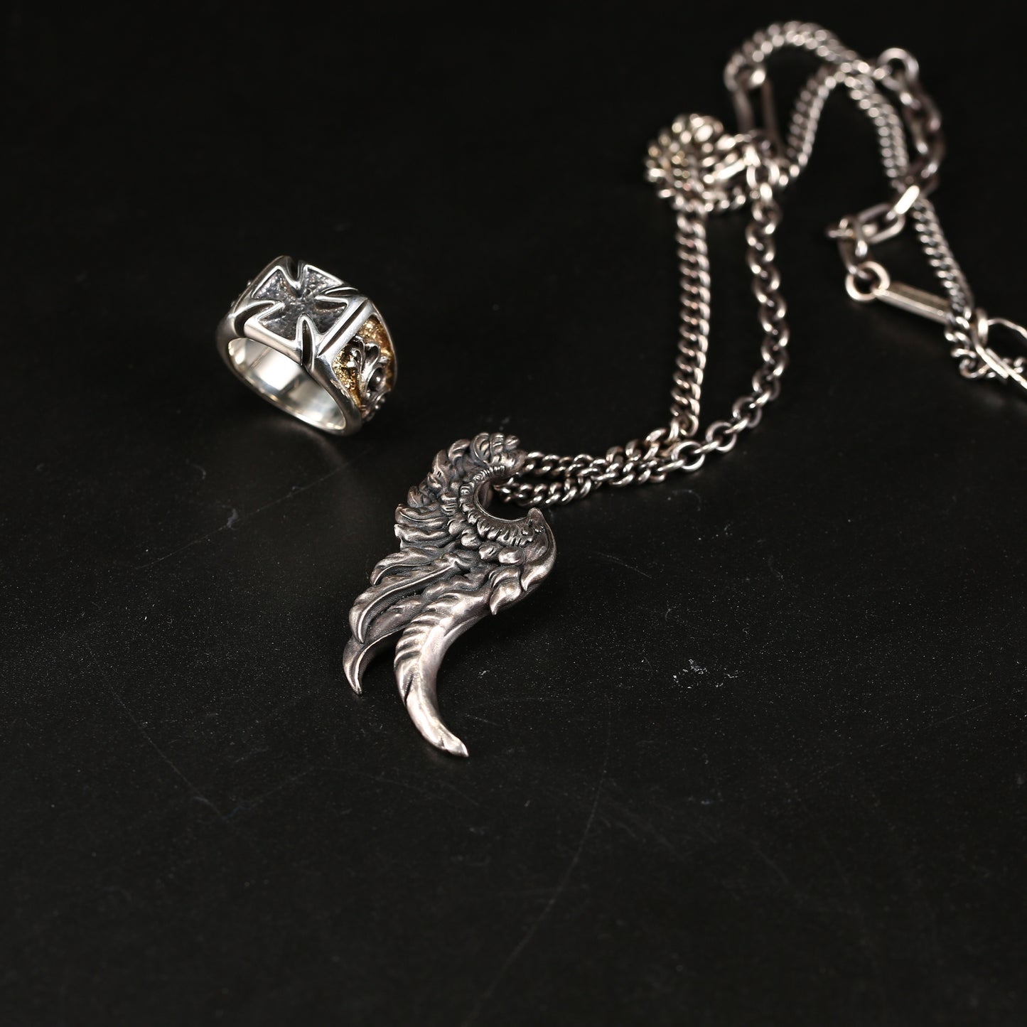 KunPeng Necklace